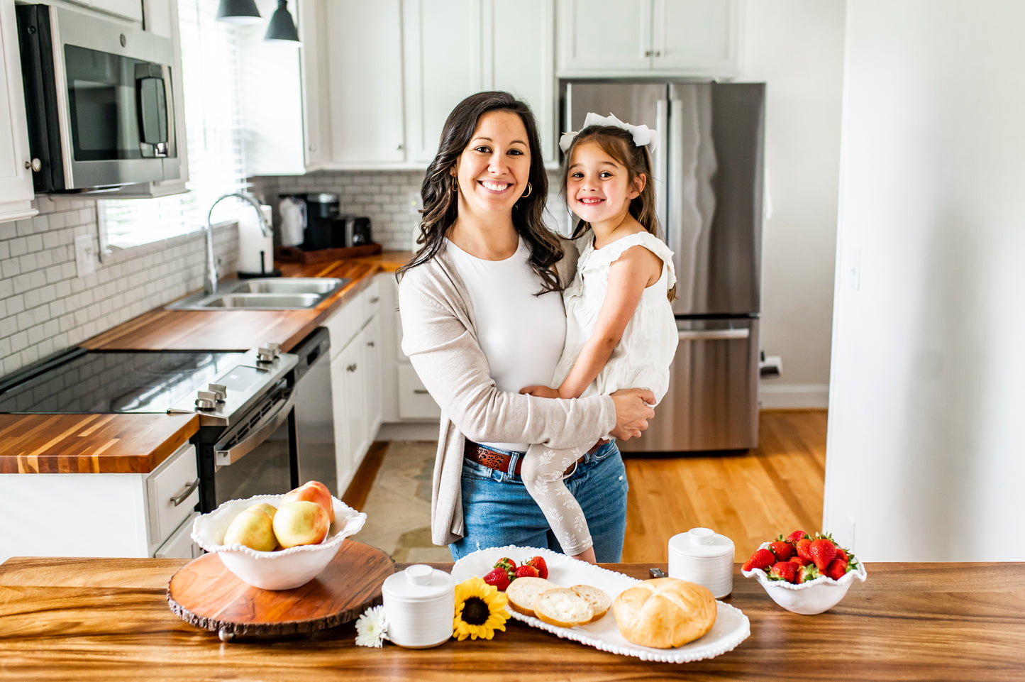 Farmhouse-Style French Butter Crock – Keeps Butter Soft & Spreadable
